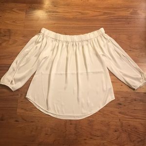 EXPRESS off the shoulder top M